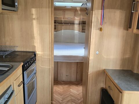 Lunar Stellar FREELANDER 4 BERTH 16