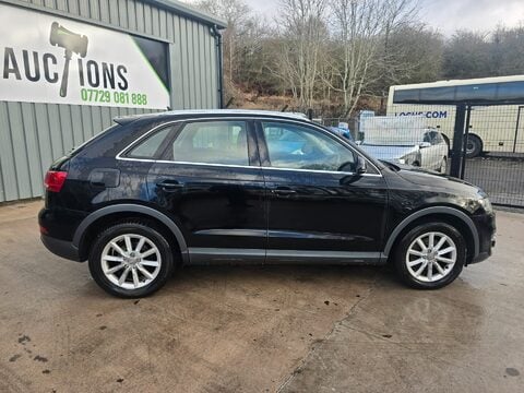 Audi Q3 TDI SE 9