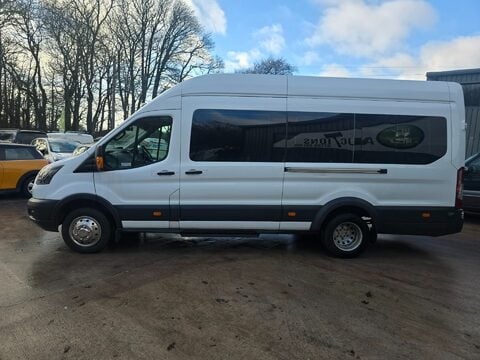 Ford Transit 460 H/R BUS 18 STR 7