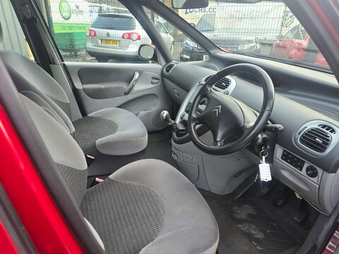 Citroen Xsara Picasso VTX 16V 7