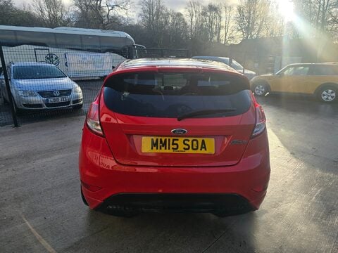 Ford Fiesta ZETEC S RED EDITION 7