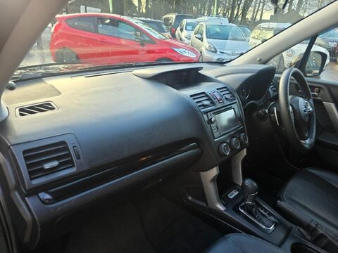 Subaru Forester I XT 11