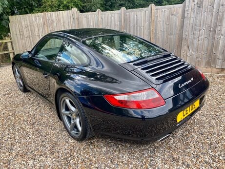 Porsche 911 3.6 997 Carrera 4 Tiptronic S AWD 2dr 7