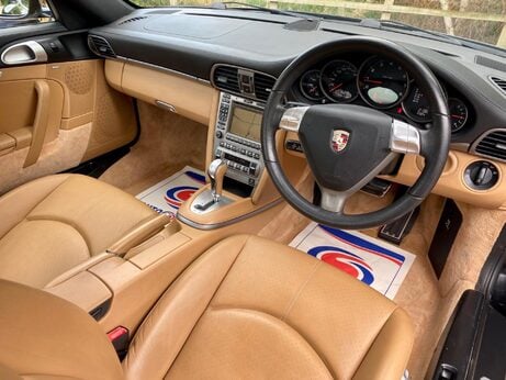 Porsche 911 3.6 997 Carrera 4 Tiptronic S AWD 2dr 9