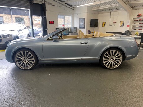 Bentley Continental GTC 8