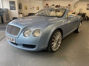 Bentley Continental GTC 11