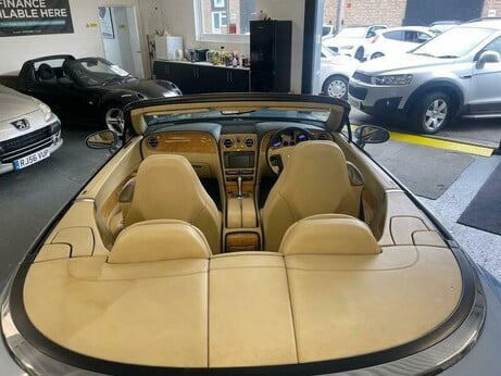 Bentley Continental 6.0 W12 GTC Auto 4WD 29