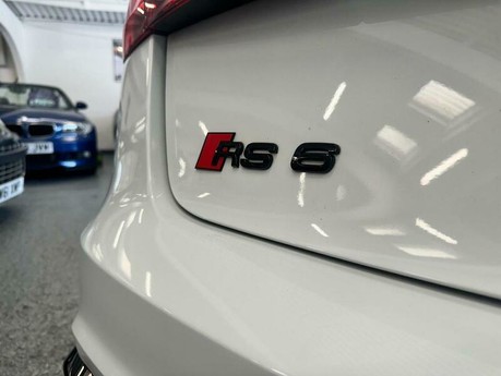 Audi RS6 4.0 TFSI V8 Performance Tiptronic quattro Euro 6 (s/s) 5dr 19