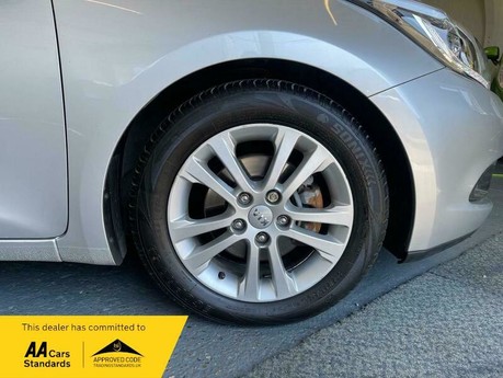 Kia Ceed 1.6 CRDi EcoDynamics 2 Sportswagon Euro 5 (s/s) 5dr 9