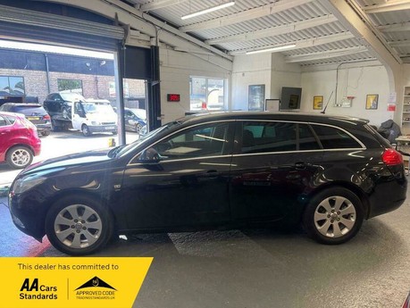 Vauxhall Insignia 2.0 CDTi SRi Sports Tourer Auto Euro 5 5dr 8