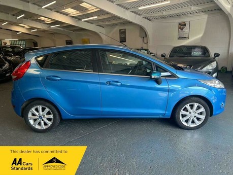 Ford Fiesta 1.4 Zetec 5dr 16