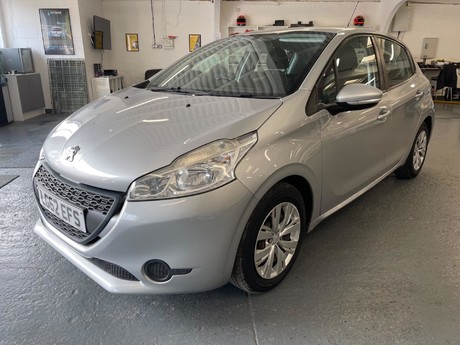 Peugeot 208 1.2 VTi Access+ Euro 5 5dr 2