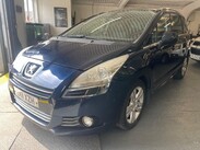 Peugeot 5008 2.0 HDi Exclusive Euro 5 5dr 9