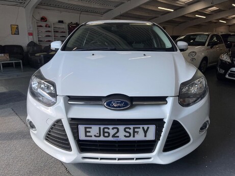 Ford Focus 1.6 TDCi Zetec Euro 5 (s/s) 5dr 3