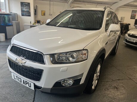 Chevrolet Captiva 2.2 VCDi LTZ Auto 4WD Euro 5 5dr (7 Seats) 3