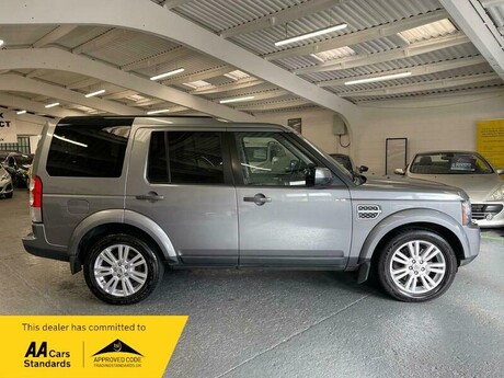 Land Rover Discovery 3.0 SD V6 XS Auto 4WD Euro 5 5dr 2