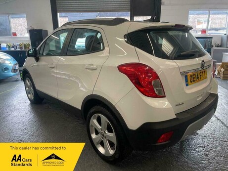 Vauxhall Mokka 1.7 CDTi Exclusiv 2WD Euro 5 (s/s) 5dr 4