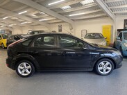 Ford Focus 1.6 TDCi DPF Zetec 5dr 2