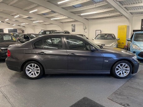 BMW 3 Series 2.0 320d SE Auto Euro 4 4dr 2