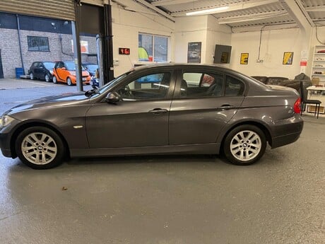 BMW 3 Series 2.0 320d SE Auto Euro 4 4dr 7