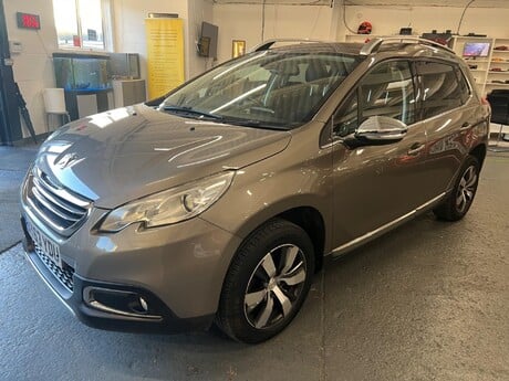 Peugeot 2008 1.6 e-HDi Allure Euro 5 (s/s) 5dr 3