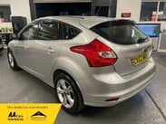 Ford Focus 1.0T EcoBoost Zetec Euro 5 (s/s) 5dr 4