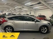 Ford Focus 1.0T EcoBoost Zetec Euro 5 (s/s) 5dr 7