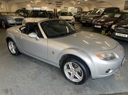 Mazda MX-5 2.0i (Option Pack) Roadster Euro 4 2dr 5