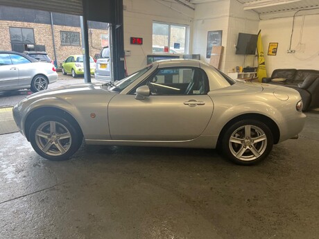 Mazda MX-5 2.0i (Option Pack) Roadster Euro 4 2dr 8