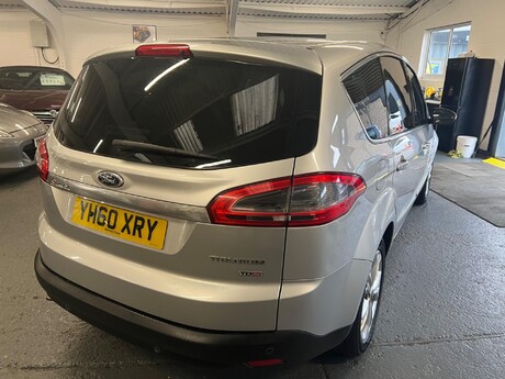 Ford S-Max 2.0 TDCi Titanium Euro 5 5dr 8