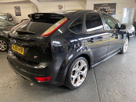 Ford Focus 2.5 SIV ST-2 5dr 9