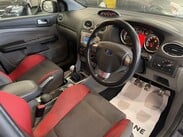 Ford Focus 2.5 SIV ST-2 5dr 32