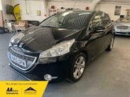 Peugeot 208 1.6 e-HDi Allure Euro 5 (s/s) 5dr 3