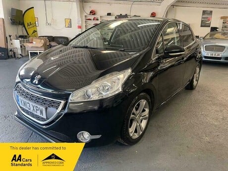 Peugeot 208 1.6 e-HDi Allure Euro 5 (s/s) 5dr 3