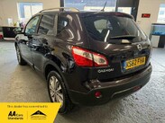 Nissan Qashqai 1.5 dCi Tekna 2WD Euro 5 5dr (AVM) 4