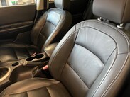 Nissan Qashqai 1.5 dCi Tekna 2WD Euro 5 5dr (AVM) 29