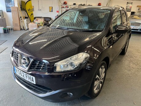 Nissan Qashqai 1.5 dCi Tekna 2WD Euro 5 5dr (AVM) 3