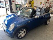 Mini Convertible 1.6 Cooper Euro 4 2dr 3
