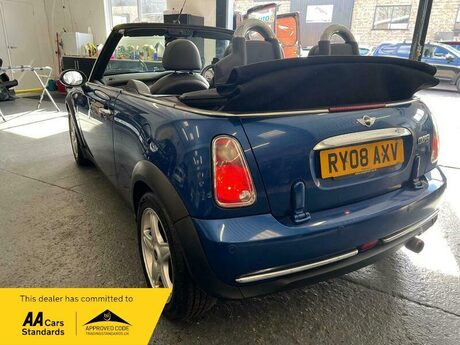 Mini Convertible 1.6 Cooper Euro 4 2dr 4