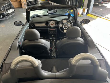 Mini Convertible 1.6 Cooper Euro 4 2dr 30