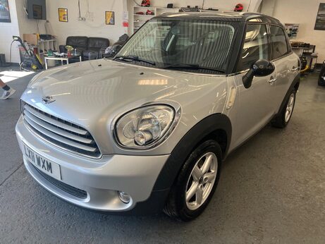 Mini Countryman 1.6 Cooper Euro 5 (s/s) 5dr 2