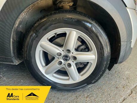 Mini Countryman 1.6 Cooper Euro 5 (s/s) 5dr 16