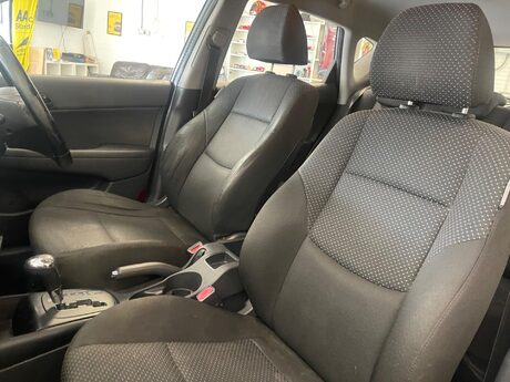 Hyundai i30 1.6 CRDi Comfort Auto Euro 4 5dr 27