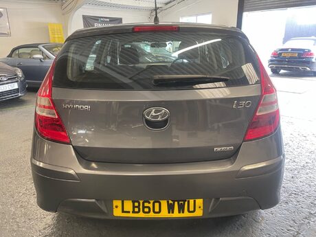 Hyundai i30 1.6 CRDi Comfort Auto Euro 4 5dr 6