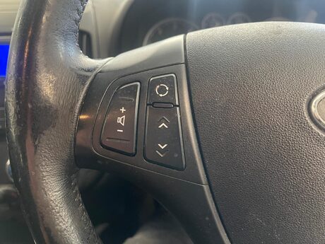 Hyundai i30 1.6 CRDi Comfort Auto Euro 4 5dr 16