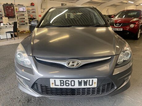 Hyundai i30 1.6 CRDi Comfort Auto Euro 4 5dr 2