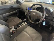 Hyundai i30 1.6 CRDi Comfort Auto Euro 4 5dr 11