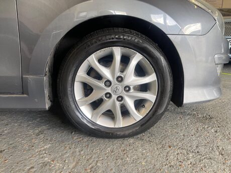 Hyundai i30 1.6 CRDi Comfort Auto Euro 4 5dr 19