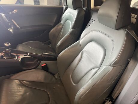 Audi TT 3.2 TFSI V6 Roadster quattro Euro 4 2dr 27