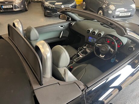 Audi TT 3.2 TFSI V6 Roadster quattro Euro 4 2dr 16